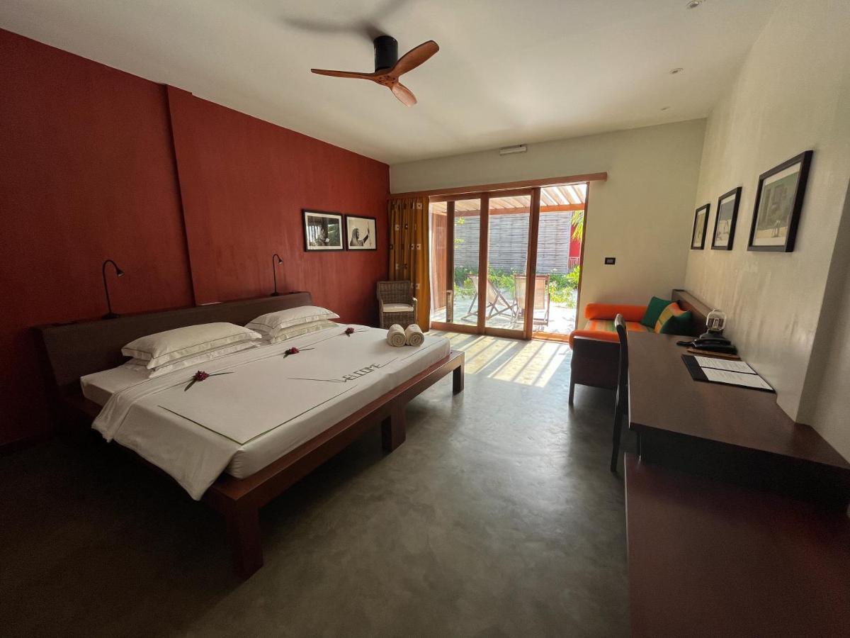 The Barefoot Eco Hotel Hanimaadhoo Island Exterior photo