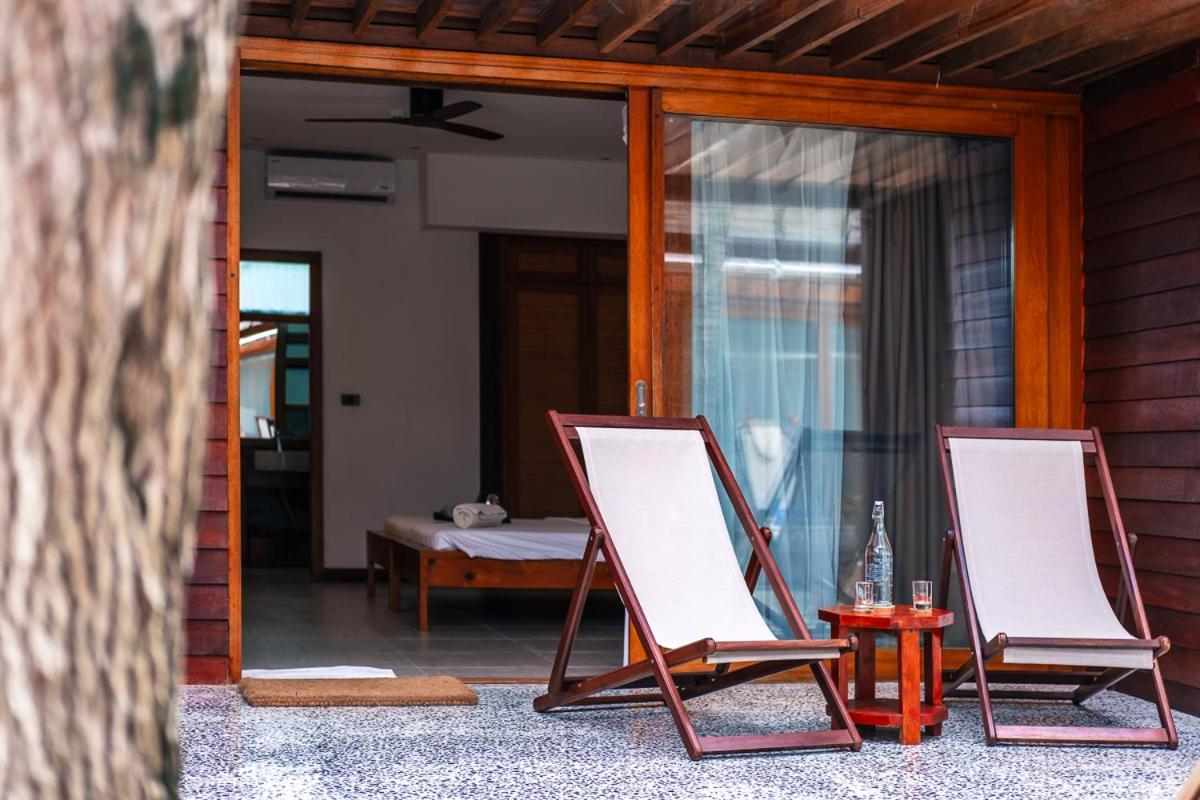 The Barefoot Eco Hotel Hanimaadhoo Island Exterior photo